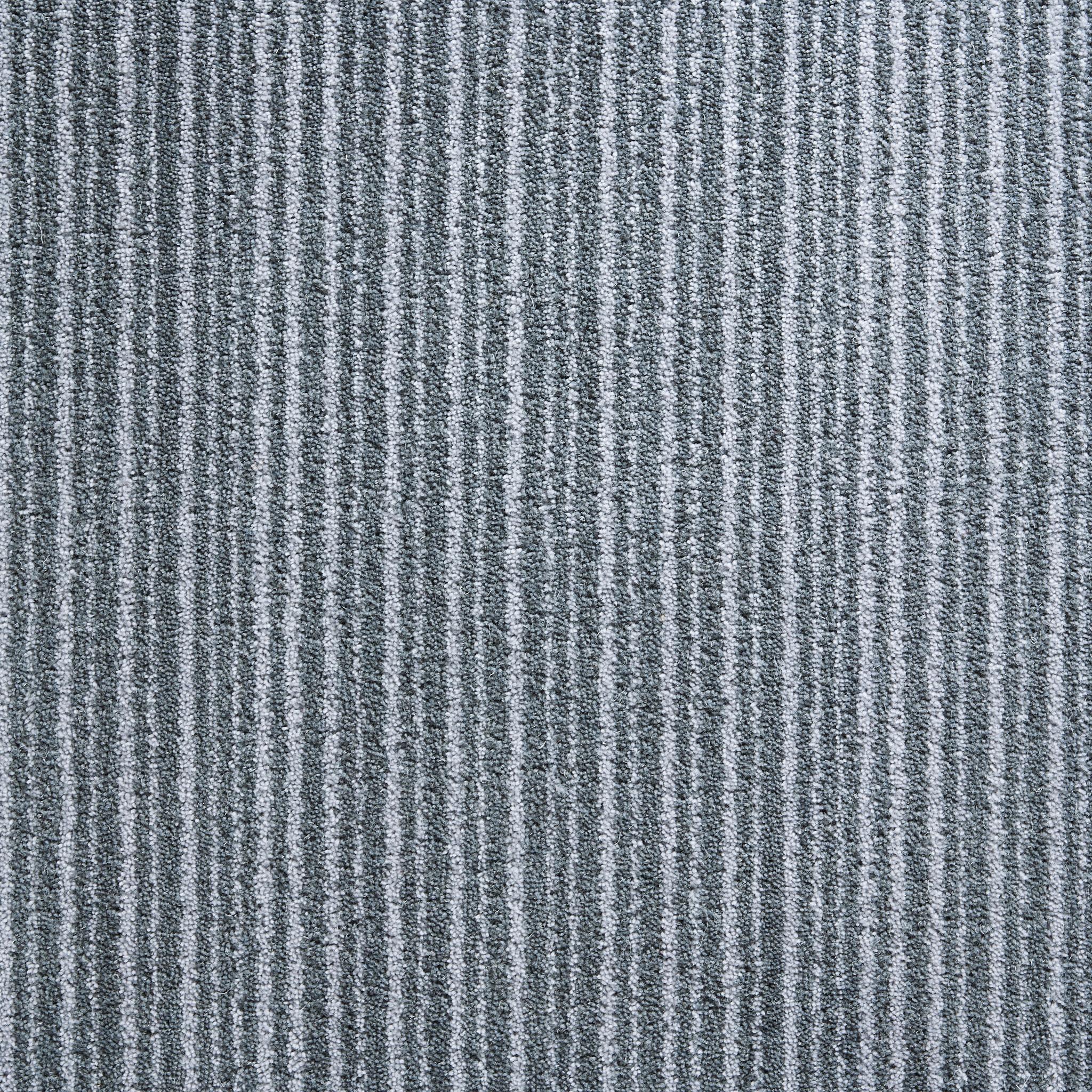 Pinnacle Twist Stripe Waltz Free Sample